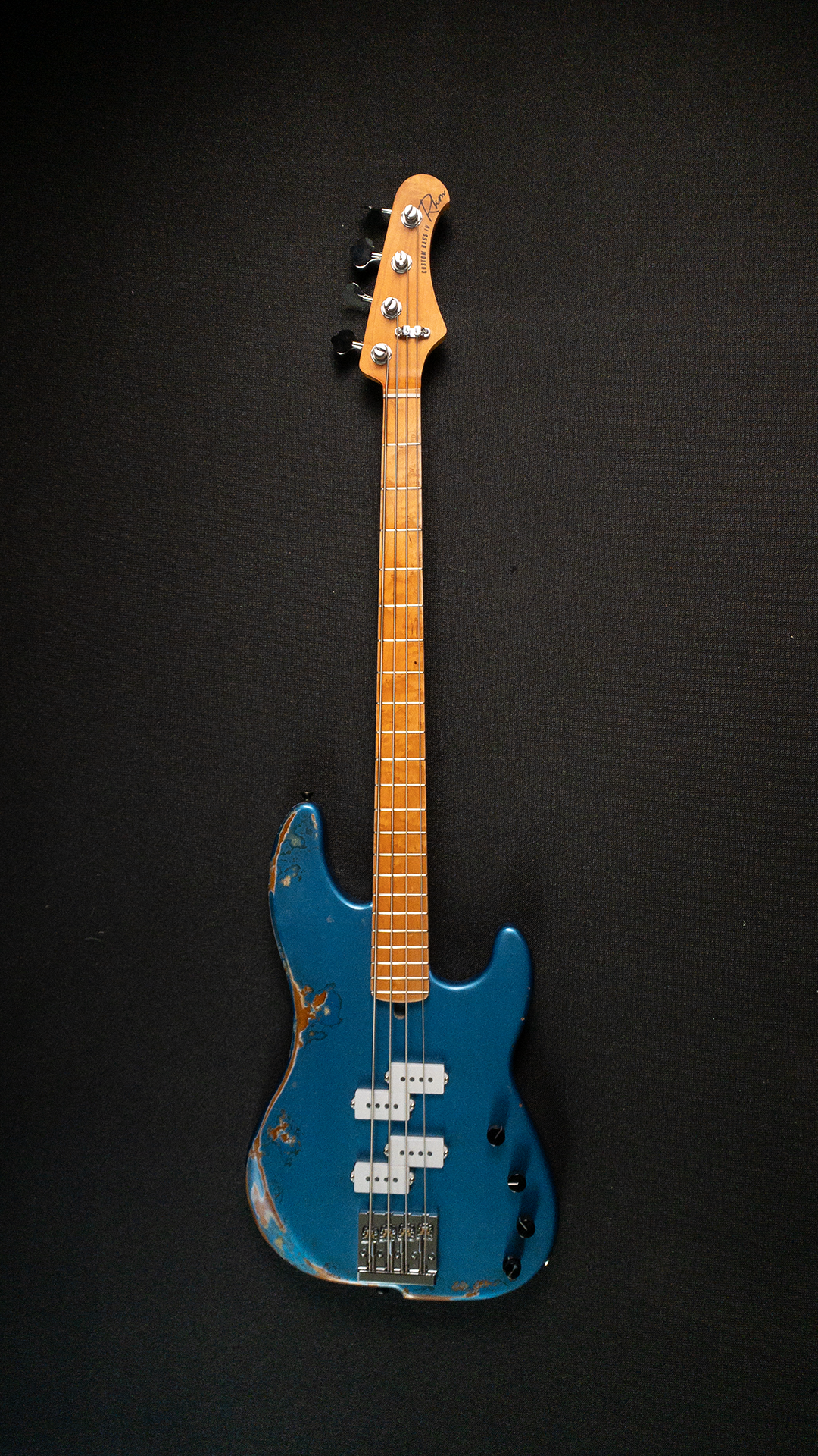 Janek Gwizdala #001 — RKM Custom Bass