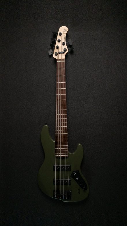 RKM Custom Shop Bass