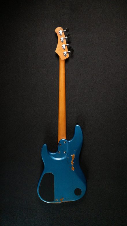 Janek Bass 1
