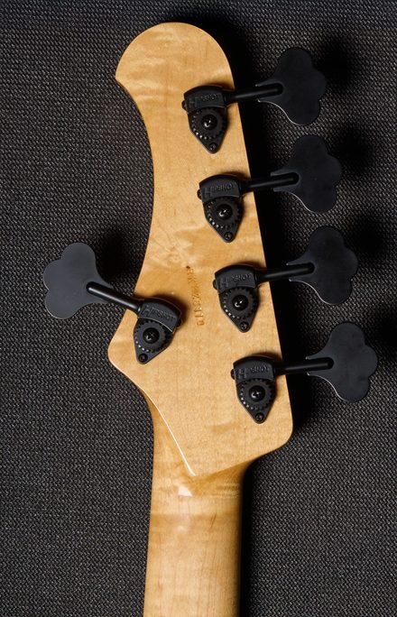 Janek Bass 3