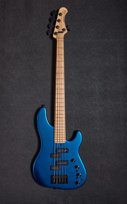 Janek Bass 2