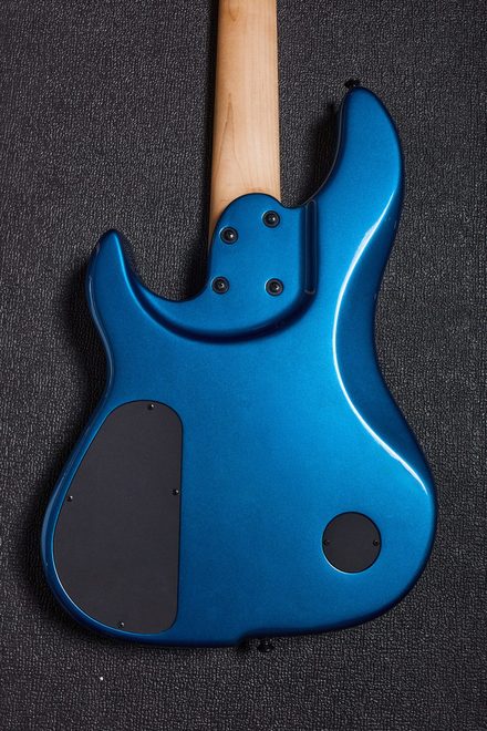 Janek Bass 2